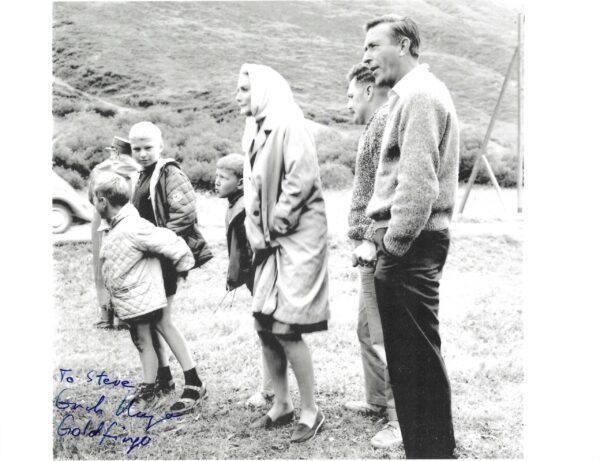 Erich Nager - Flower Seller - "Goldfinger"